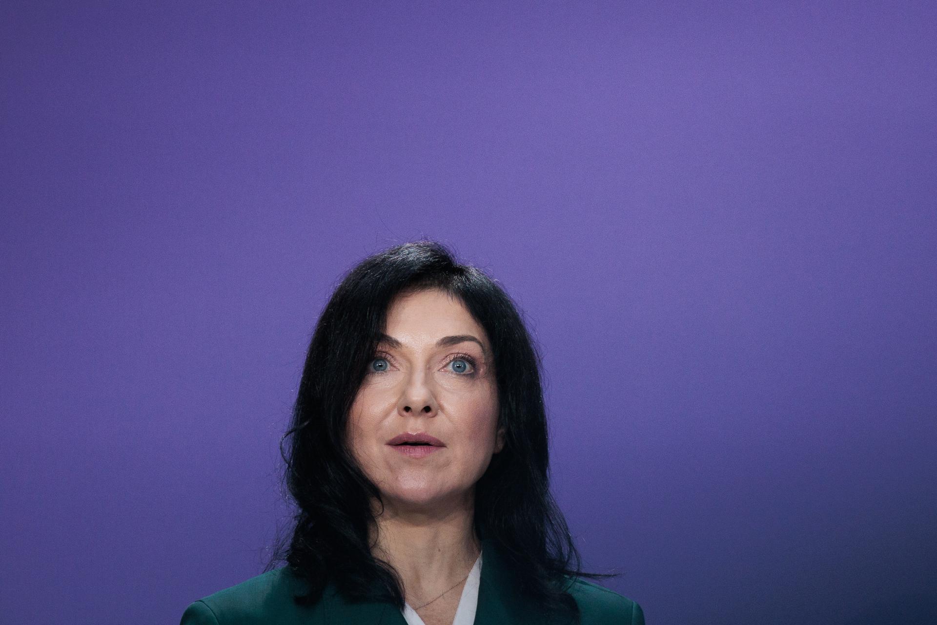 Nemecká ministerka hospodárstva vyzvala Čínu na zmiernenie obmedzení vývozu vzácnych zemín