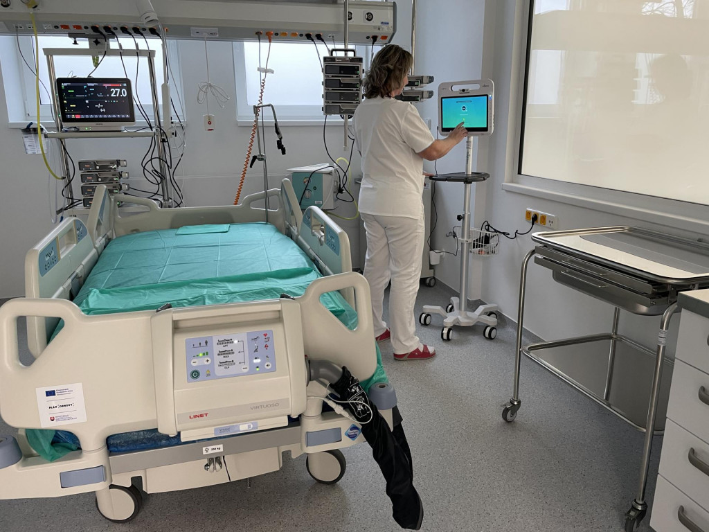 Na snímke Nemocnica s poliklinikou (NsP) Prievidza so sídlom v Bojniciach