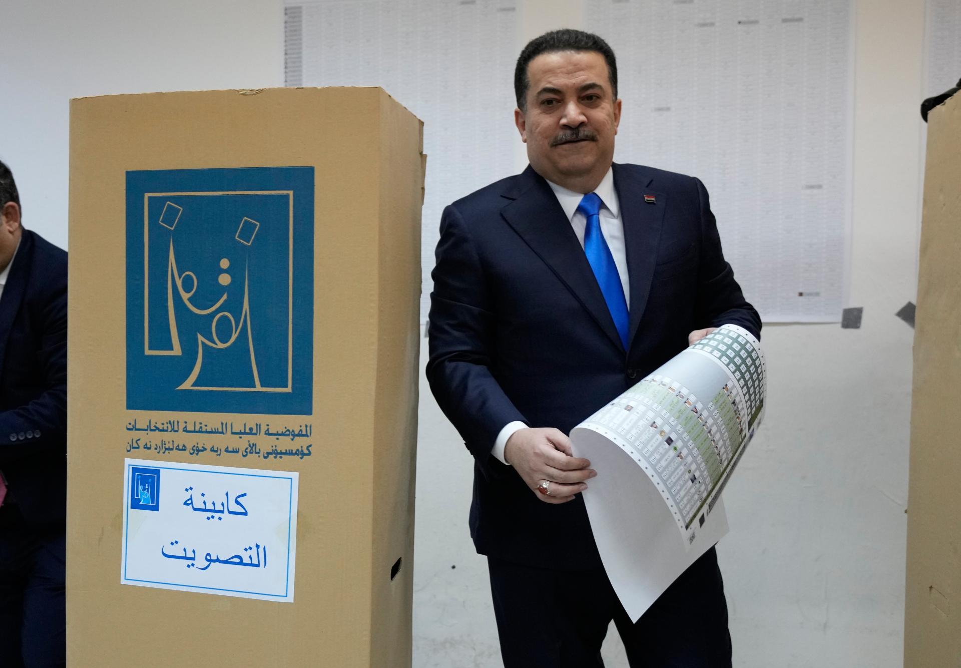 Vo voľbách v Iraku zvíťazila koalícia premiéra as-Súdáního, oznámila komisia. Musí zostaviť koalíciu