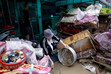 Dôsledky záplav spôsobených tajfúnom Fung-wong na Taiwane. FOTO: Reuters