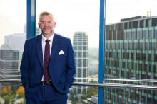 Na snímke je Andrej Viceník, vrchný riaditeľ úseku Firemné bankovníctvo VÚB banky. FOTO: VÚB/Peter Brichta
