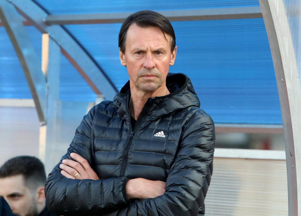 Iba 34 dní, počas ktorých odkoučoval päť ligových zápasov, trval angažmán Františka Straku na lavičke tímu FC Košice. FOTO: TASR/J. Krošlák