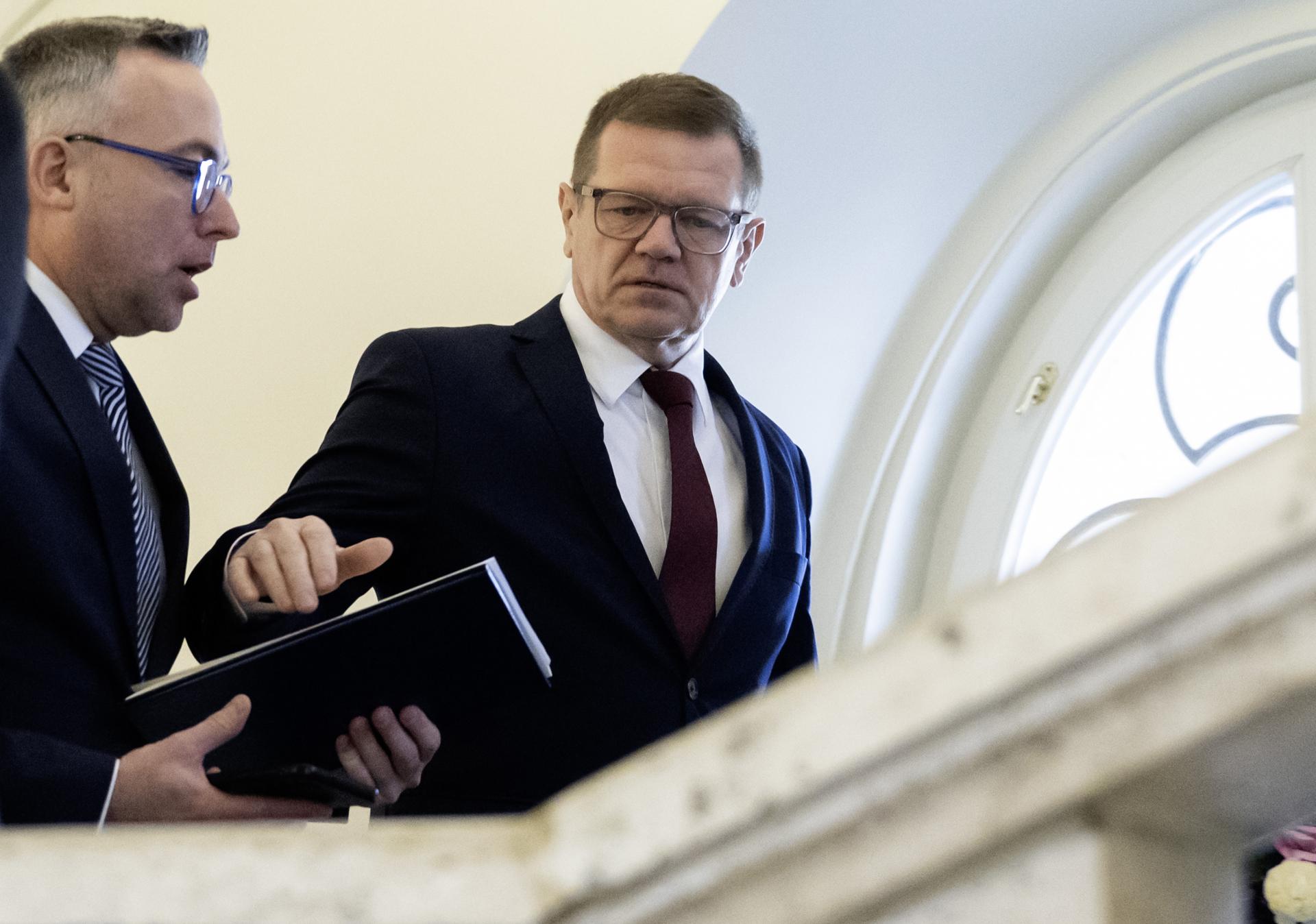 Pri inovačných výzvach sa začne audit, môžu byť aj zrušené, vraví Kmecova štátna tajomníčka. Kritiku odmietla