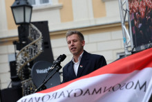 Predseda maďarskej mimoparlamentnej opozičnej strany TISZA Péter Magyar. FOTO: Reuters