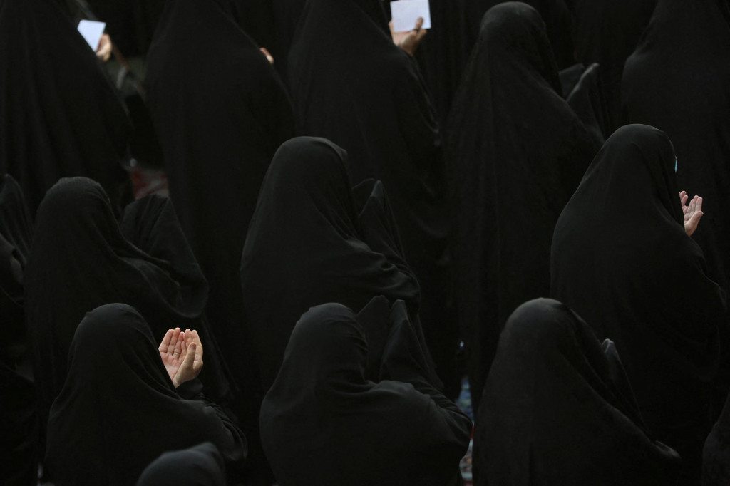 Ženy v Iráne. FOTO: Reuters