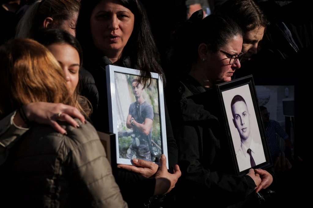 Rodiny obetí požiaru v nočnom klube Pulse v Kočani sa zúčastňujú protestu s názvom „Pochod anjelov“ v Skopje. FOTO: Reuters