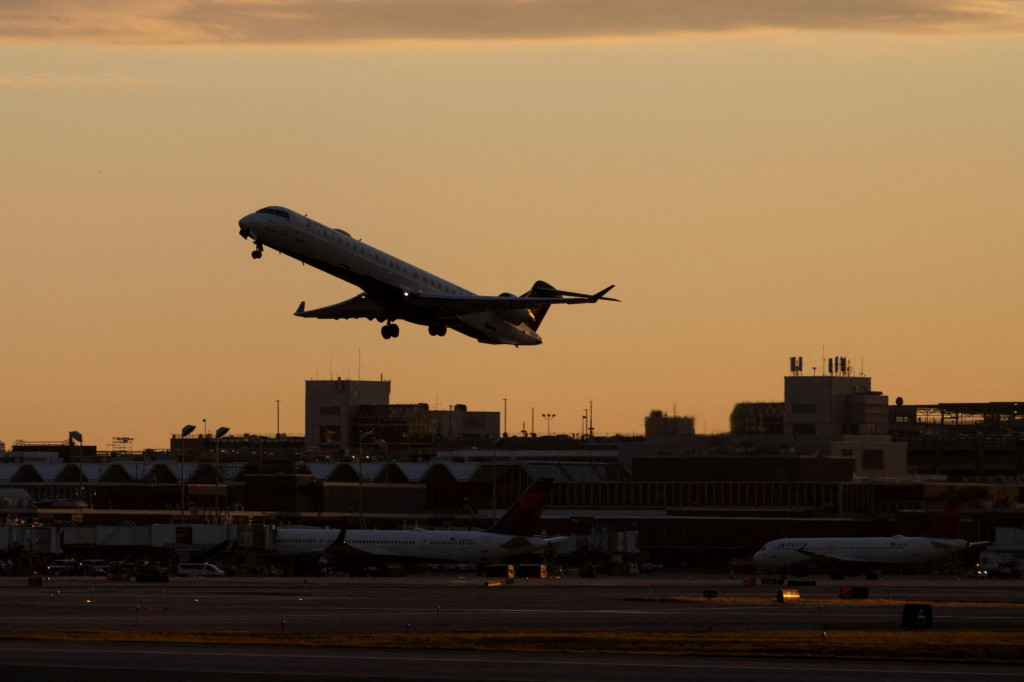 Lietanie je zďaleka najškodlivejším spôsobom cestovania pre klímu. FOTO: Reuters