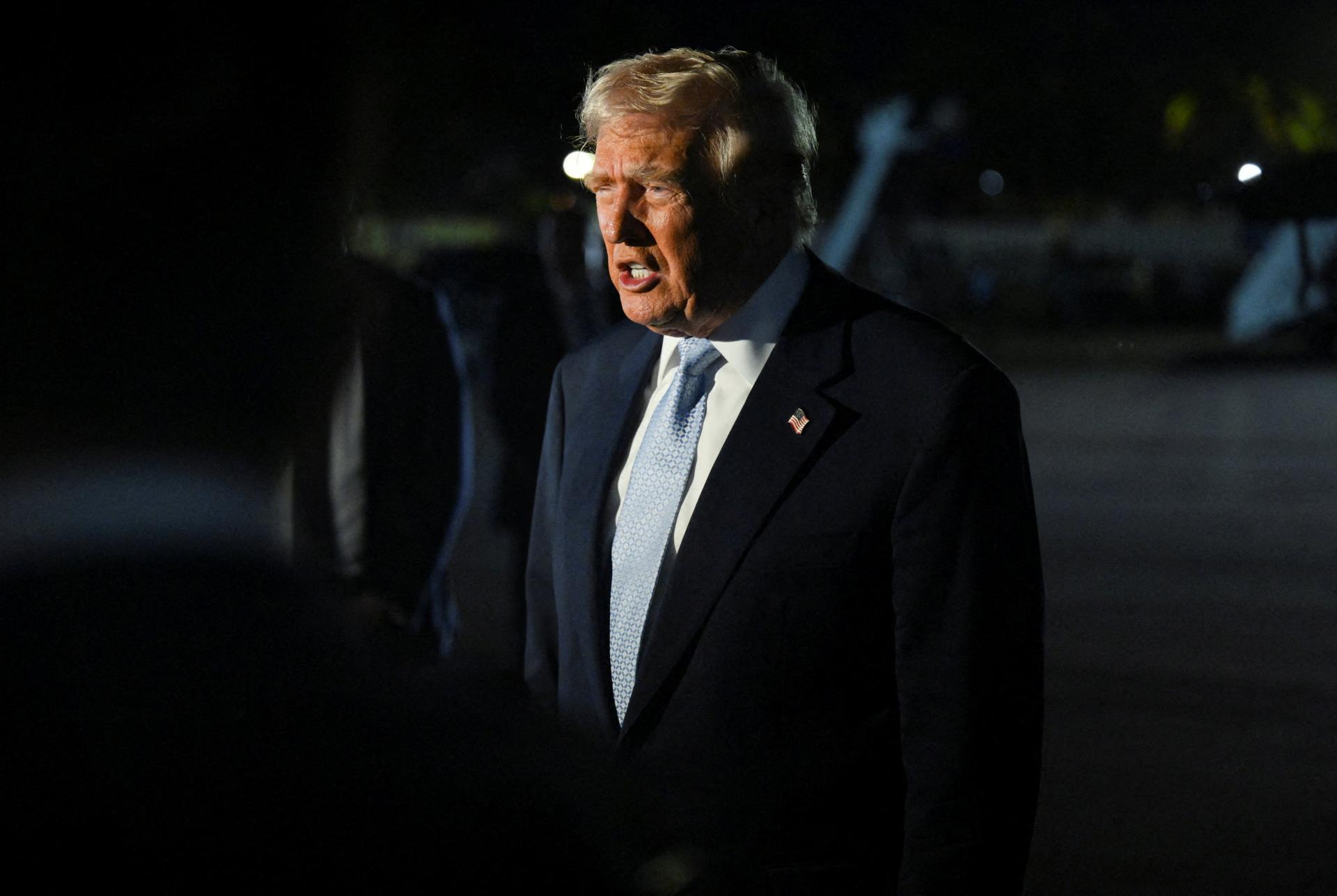 "Nemáme čo skrývať". Trump otočil, najnovšie podporuje hlasovanie o zverejnení Epsteinových spisov