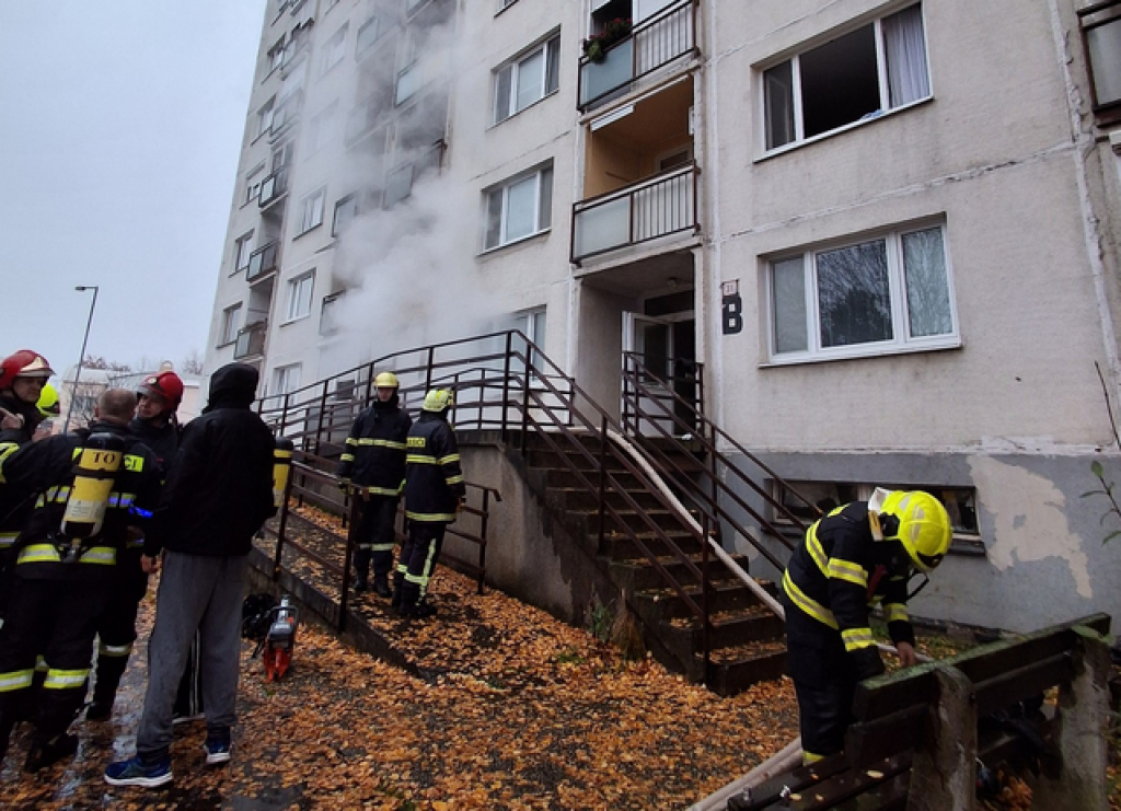 Požiar bytovky v Topoľčanoch. FOTO: Mesto Topoľčany