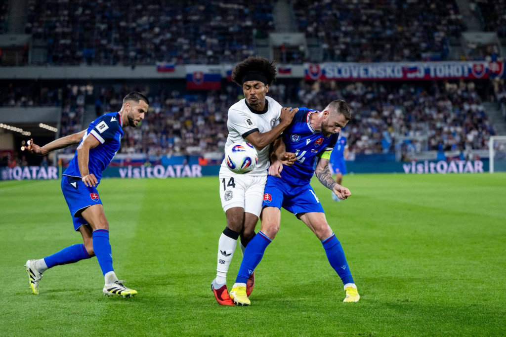 V Bratislave sa v septembri nepresadil ani Karim Adeyemi. Tesne pred duelom pritom prenikli na verejnosť informácie, že nemecký krídelník lieta v nepríjemnom škandále. FOTO: Profimedia.sk