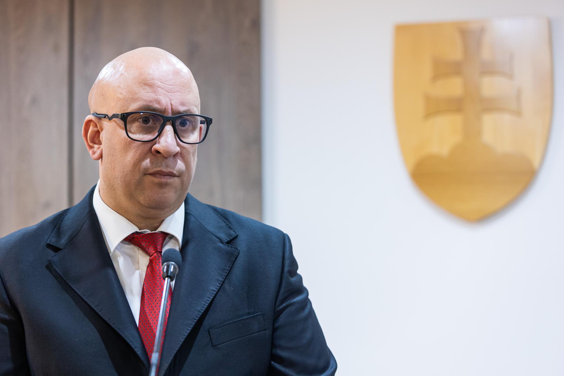 Vlakovú nehodu pri Jablonove nad Turňou spôsobila chyba rušňovodiča, potvrdil Ráž