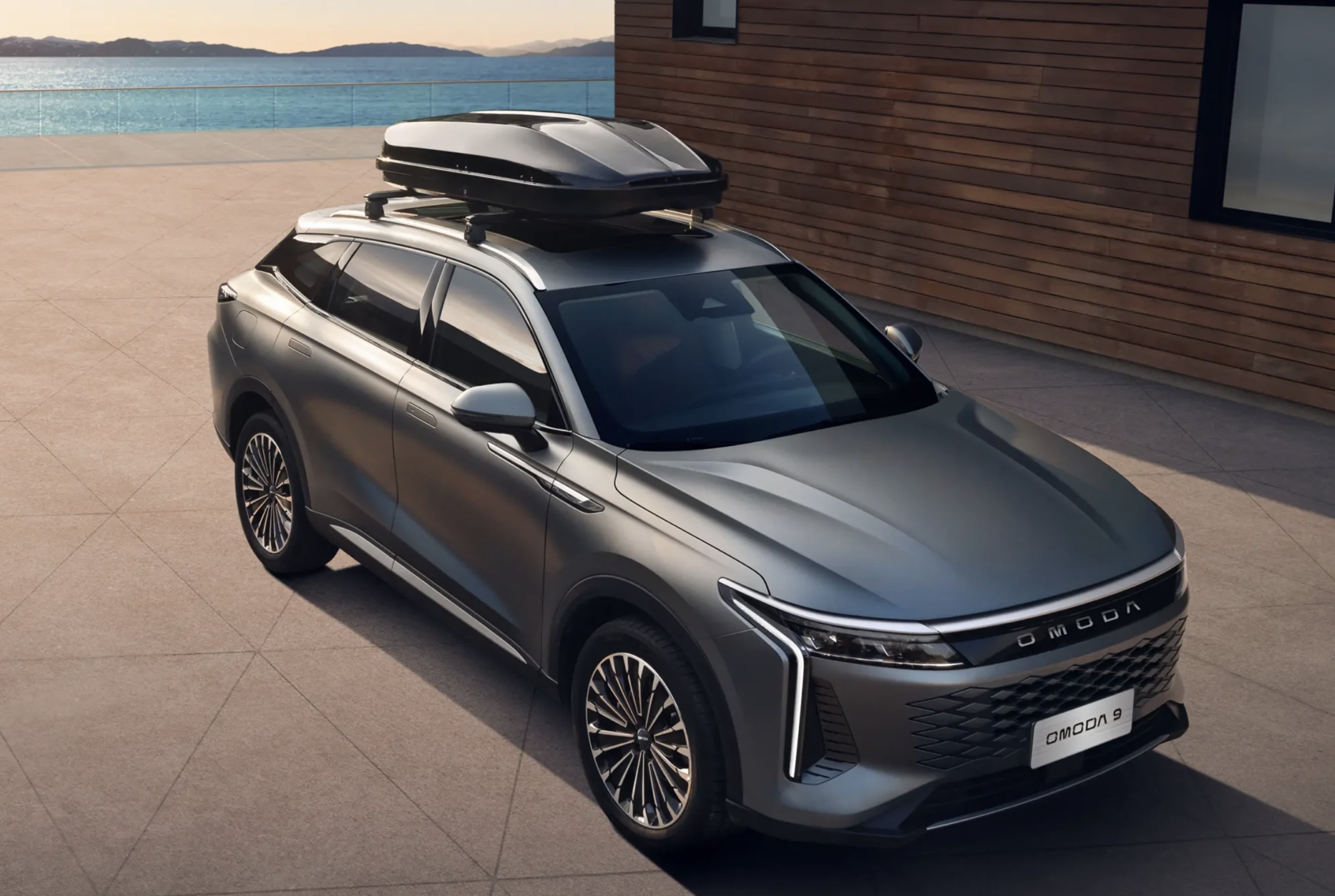 Čínske SUV už prichádza aj na Slovensko. Cena za „plnku“ a vyše 500 koní prekvapí