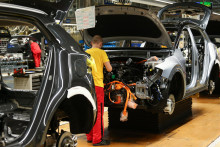 Vo výrobe strojov a zariadení zaznamenali rast objednávok na úrovni 7,9 percenta. FOTO: TASR/Daniel Stehlík