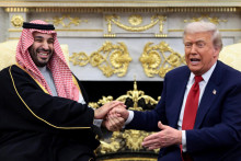 Saudskoarabský korunný princ Muhammad bin Salmán a americký prezident Donald Trump v Bielom dome. FOTO: REUTERS