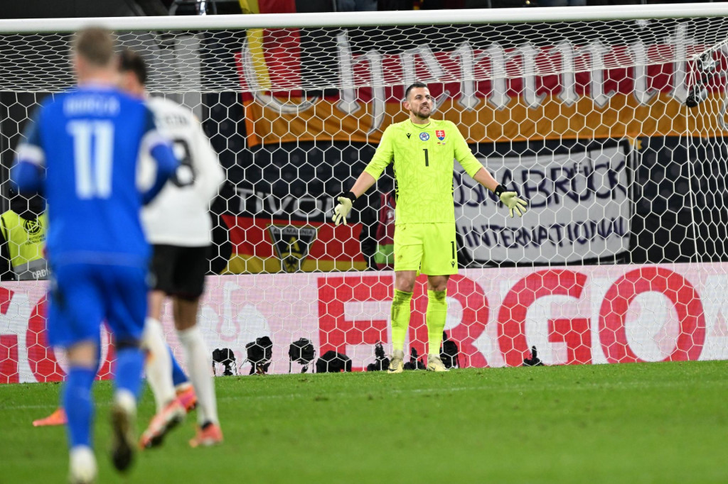 Brankár Martin Dúbravka počas zápasu A- skupiny európskej časti kvalifikácie MS2026 Nemecko - Slovensko v Lipsku. FOTO: TASR/Michal Svítok