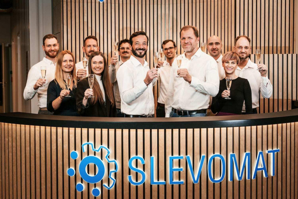 Z vedenia Slevomat Group sa do transakcie zapoja: Tomáš Braverman (CEO), Jakub Mazal (CRO), Matěj Dvorský (CCO), Romana Trusinová (CPO), Petr Hýža (CFO), Jaroslav Hanslík (CTO) a Lucia Pavlíková (People Director).