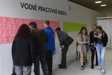 Miera nezamestnanosti na Slovensku v októbri mierne klesla, predstavovala 3,87 percenta. FOTO: TASR