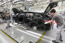 Bratislavský Volkswagen potvrdil zisk postupky z Ingolstadtu. V jeho výrobe pribudne obrovské SUV. FOTO: HN/Peter Mayer