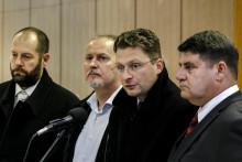 Lekárski odborári žiadajú vládu o zvolanie mimoriadneho zasadnutia k správe NKÚ.