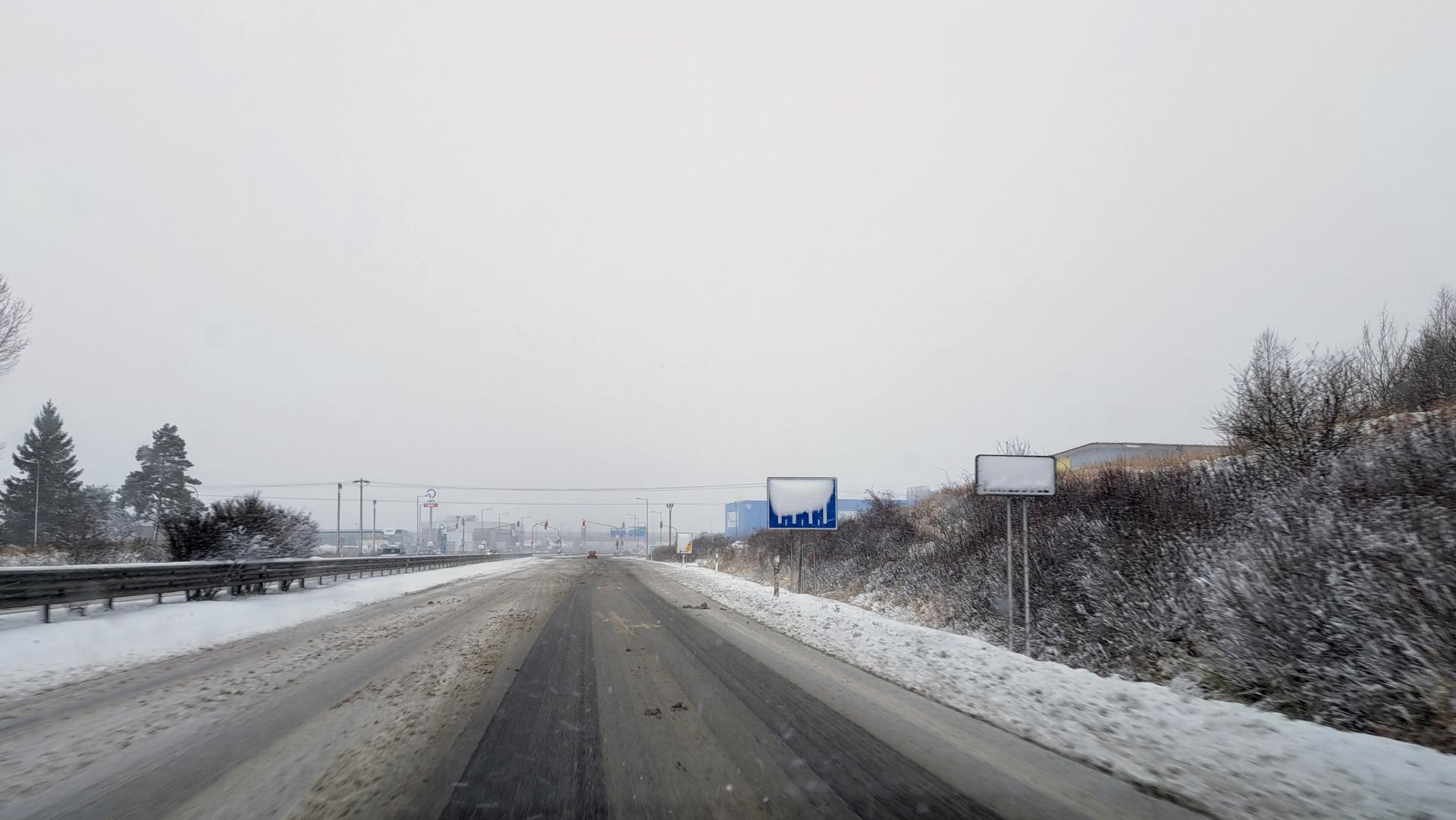 Vo vysokých polohách Tatier a Nízkych Tatier trvá mierne lavínové nebezpečenstvo