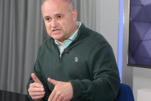 Bývalý minister práce Jozef Mihál vidí potrebu zmeny prístupu k tzv. mikroodvodom. FOTO: HN/Peter Mayer