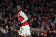 27-ročný anglický ofenzívny stredopoliar „kanonierov“ Eberechi Eze. FOTO: REUTERS