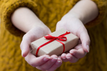 Ľudia narodení v týchto znameniach sa vedia postarať o úžasné prekvapenia.