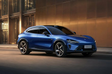 Xiaomi YU7 - v závislosti na verziie zrýchli aj za špičkových 3,2 sekundy.