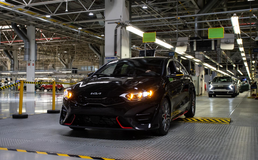 Žilinská Kia mieri do prvej ligy vo fotovoltike. FOTO: TASR/D. Stehlík