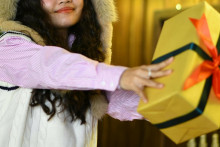 Tieto darčeky vraj ľudí tajne zraňujú.