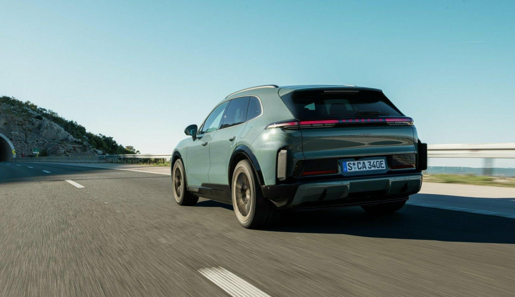 V bratislavskom Volkswagene pribudne okrem obrovského Audi aj elektrické Porsche. Jeho cenovka prekvapila. FOTO: Porsche