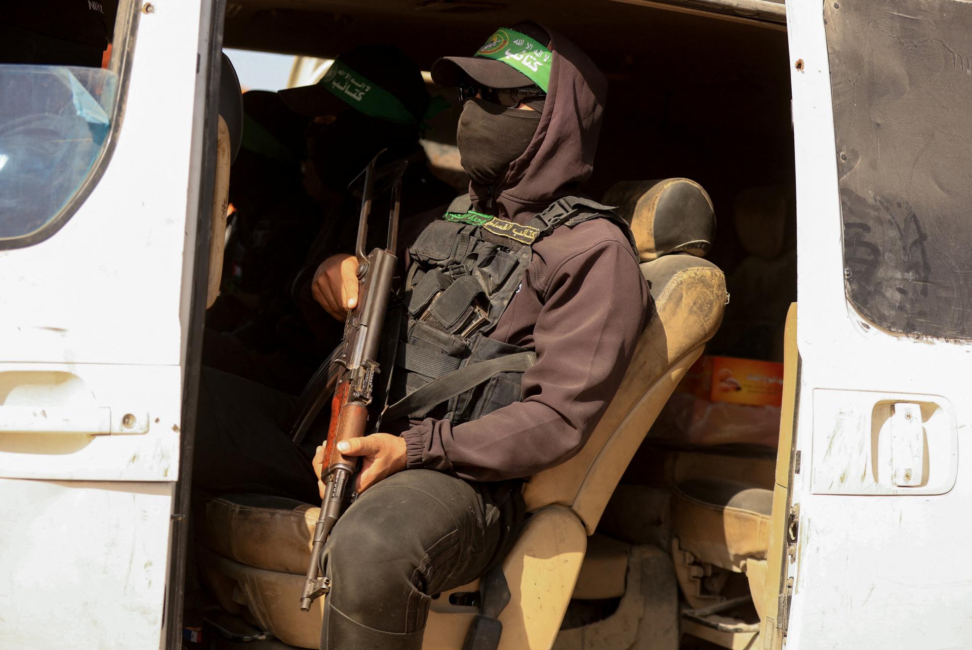 Lídri Hamasu uvažujú nad rozpustením ozbrojeného krídla, píše saudskoarabský denník