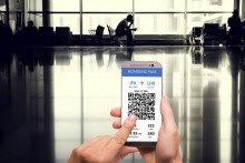 Jedným z najnebezpečnejších mechanizmov sú letenky kúpené na ukradnuté kreditné karty. Podvodníci zakúpia reálne letenky cez odcudzené údaje a následne ich predávajú za „polovičné ceny“ cez profesionálne vyzerajúce weby či sociálne siete. Obete dostanú skutočné e-lístky, no keď skutočný majiteľ karty nahlási podvod, letenka je zrušená.

FOTO: Pixabay