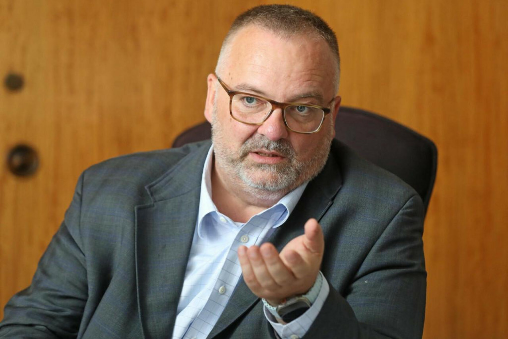 Riaditeľ Železn&iacute;c Slovenskej republiky Ivan Bedn&aacute;rik. FOTO: HN/Peter Mayer