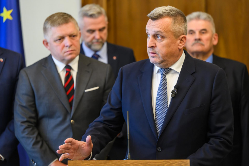 Andrej Danko s koaličnými partnermi. FOTO: TASR/Jaroslav Novák