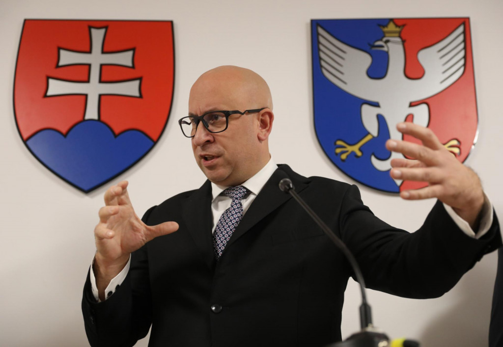 Minister dopravy Jozef Ráž na výjazdovom rokovaní vlády vo Vyšnom Orlíku v okrese Svidník.

FOTO: HN/Peter Mayer