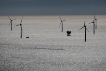 Veterné turbíny v krajine ľudia posudzujú rôzne. FOTO: Reuters