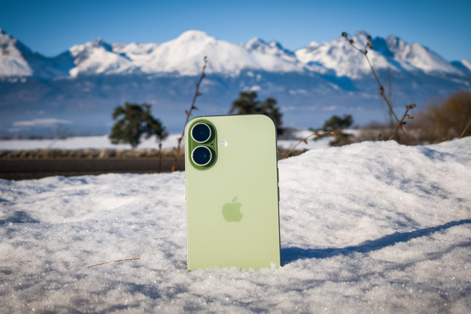 Jediný iPhone, ktorý budete potrebovať: Dokázal základný iPhone 17 spraviť Pro modely zbytočnými?