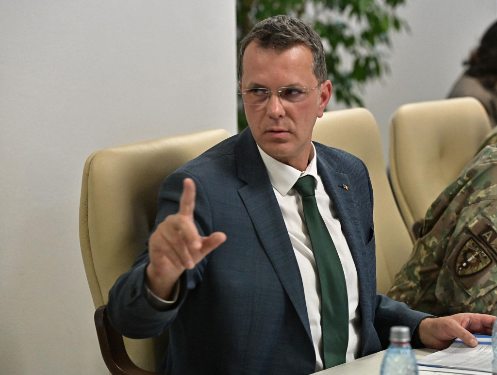 Rumunský minister obrany Ionut Mosteanu. FOTO: TASR/Agerpres