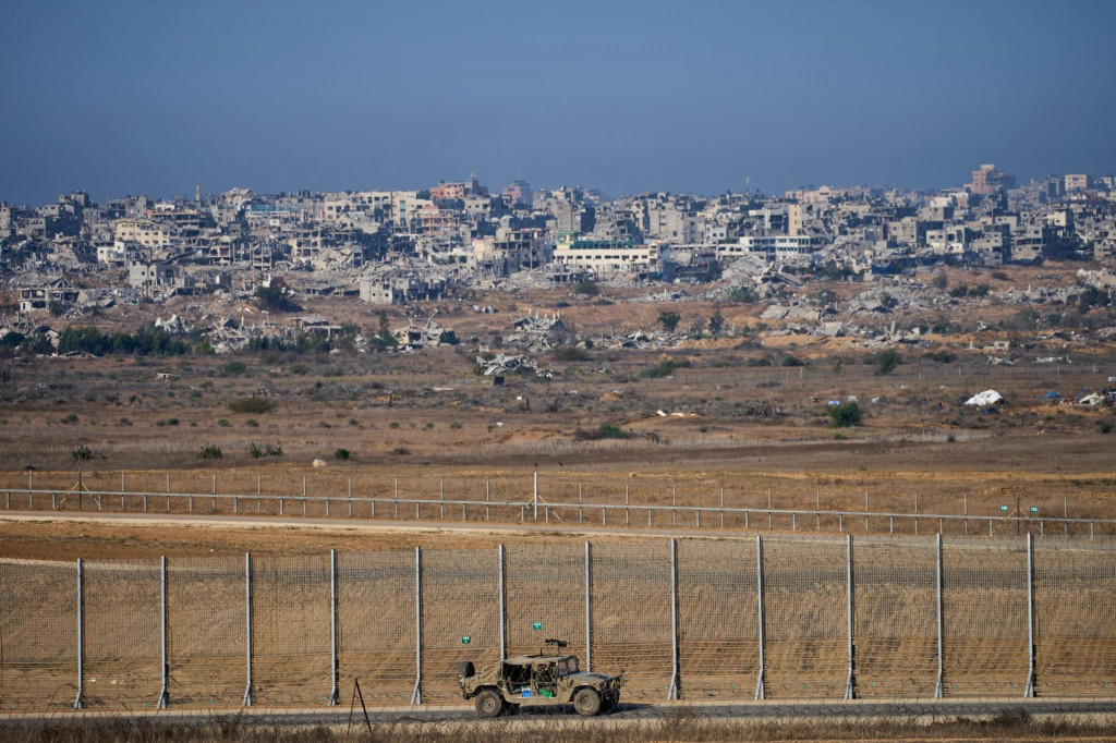 Hranica medzi Izraelom a Pásmom Gazy. FOTO: TASR/AP