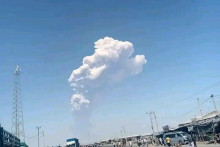 Na snímke oblak popola počas erupcie sopky Hajli Gubbi v regióne Afar na severovýchode Etiópie 23. novembra 2025.