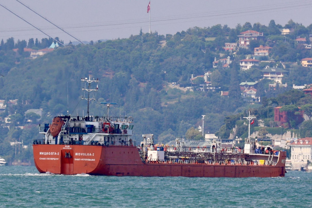 Ruský tanker MIDVOLGA-2. FOTO: Reuters