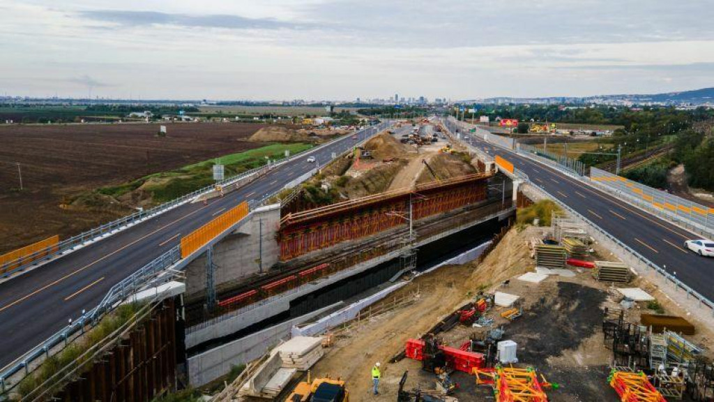 Dokončiť sa musí ešte diaľnica D1, ktorá bude širšia.