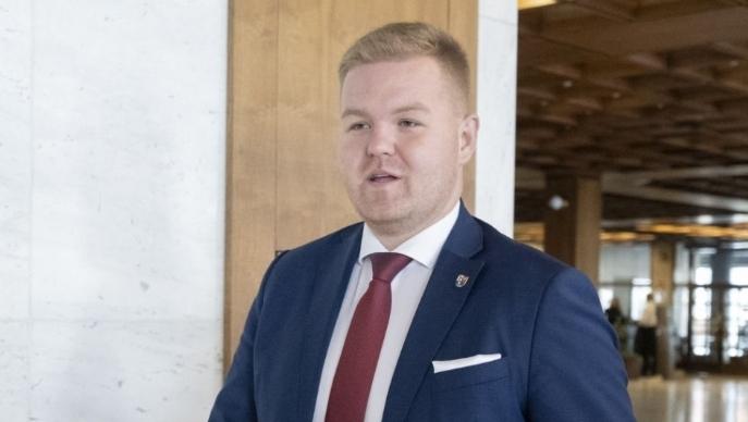 Hlas upravuje zákon o oznamovateľoch. Poslanci ho chcú zosúladiť s európskou smernicou