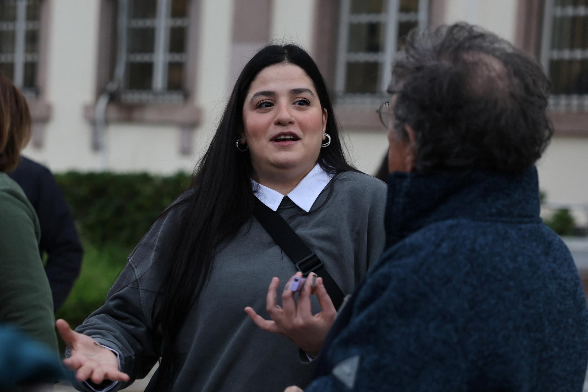 V Grécku sa začal proces s 24 ľuďmi, ktorí zachraňovali migrantov plaviacich sa z Turecka