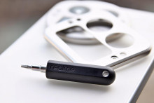 Realme s novinkou GT 8 Pro dá majiteľom možnosť vymeniť zadný modul s fotoaparátmi za iný s odlišným tvarom.