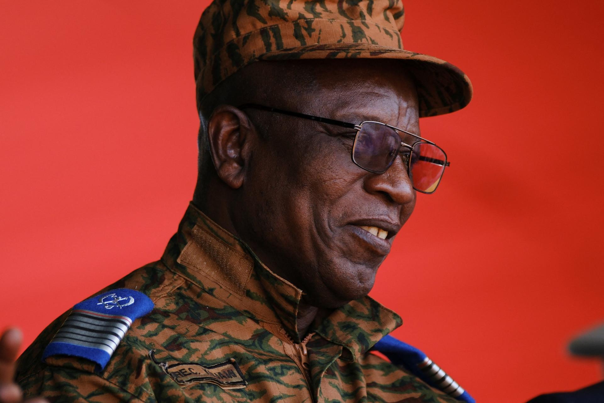 Burkina Faso obnoví trest smrti. Junta chce popravovať za terorizmus, ale aj za homosexualitu