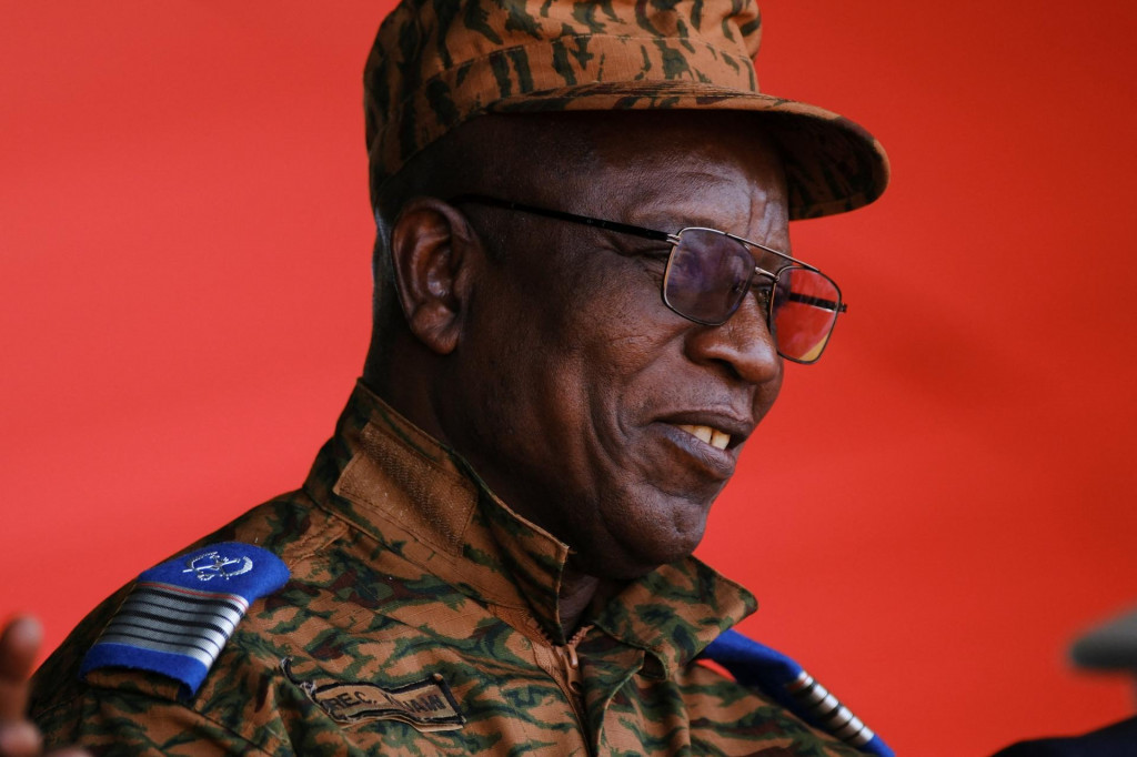 Plukovník Burkiny Faso Kouami Christophe Kambire. FOTO: Reuters