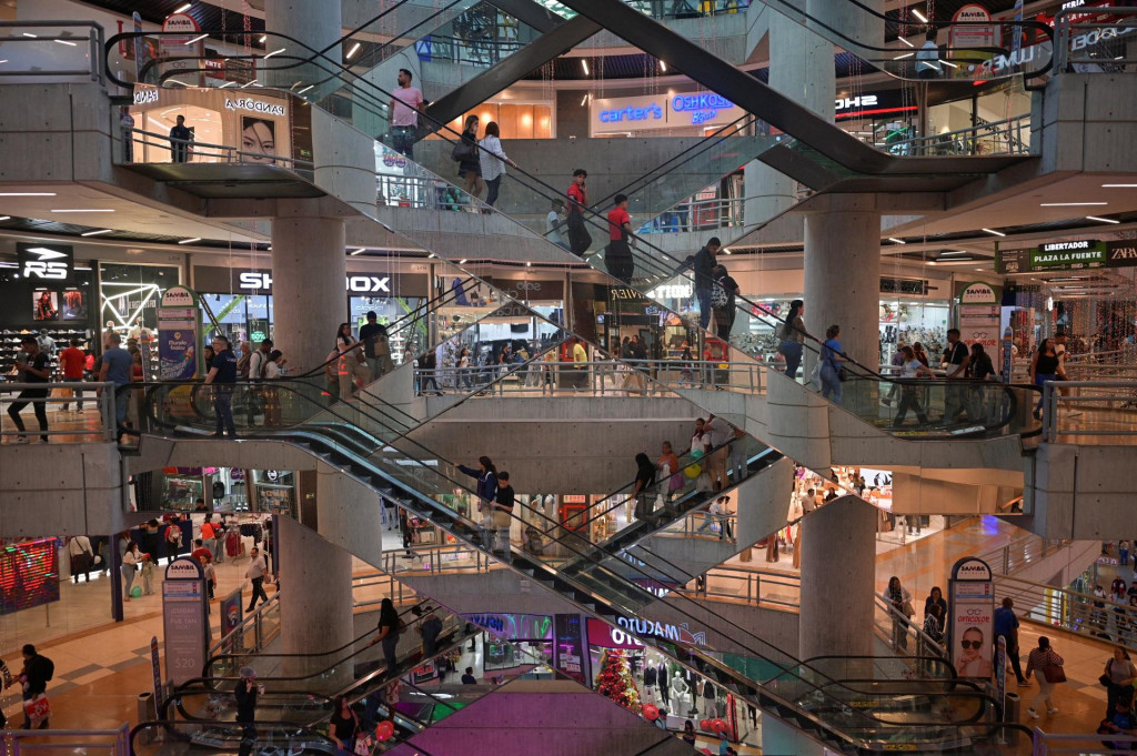 Dva segmenty na tom boli horšie ako pred rokom. ILUSTRAČNÉ FOTO: Reuters