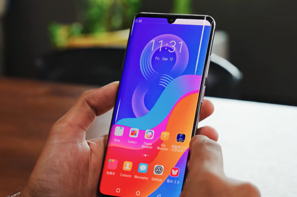 Pohľad na hlavnú obrazovku severokórejského smartfónu Samtaesung 8. FOTO: YouTube/Mrwhosetheboss